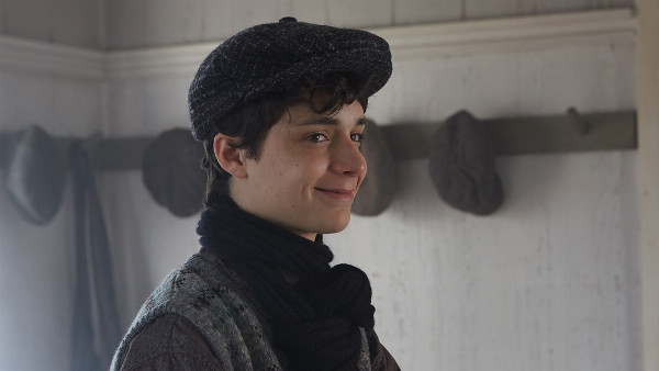 Diễn viên Lucas Jade Jumann trong vai Gilbert Blythe (Nguồn: imdb.com)